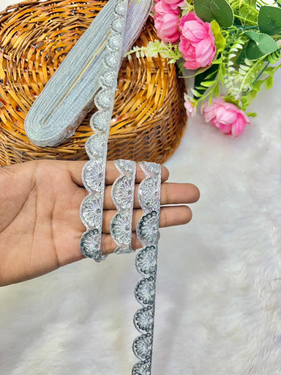 Aurora Silver Scallop Lace Border (9-Meter Pack)