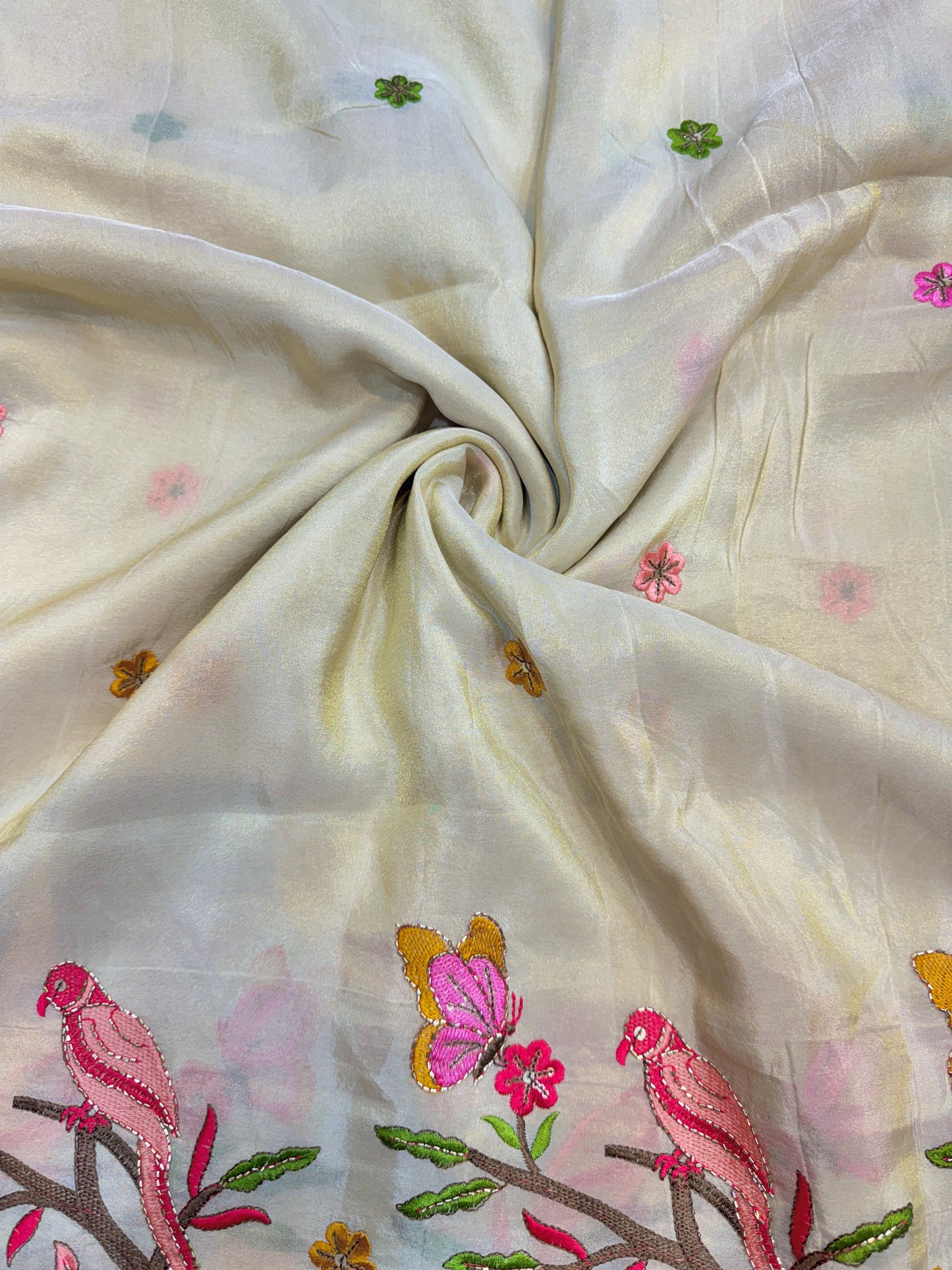 👗pure viscouse tissue zari with embroidered 🥻44-45 inch width