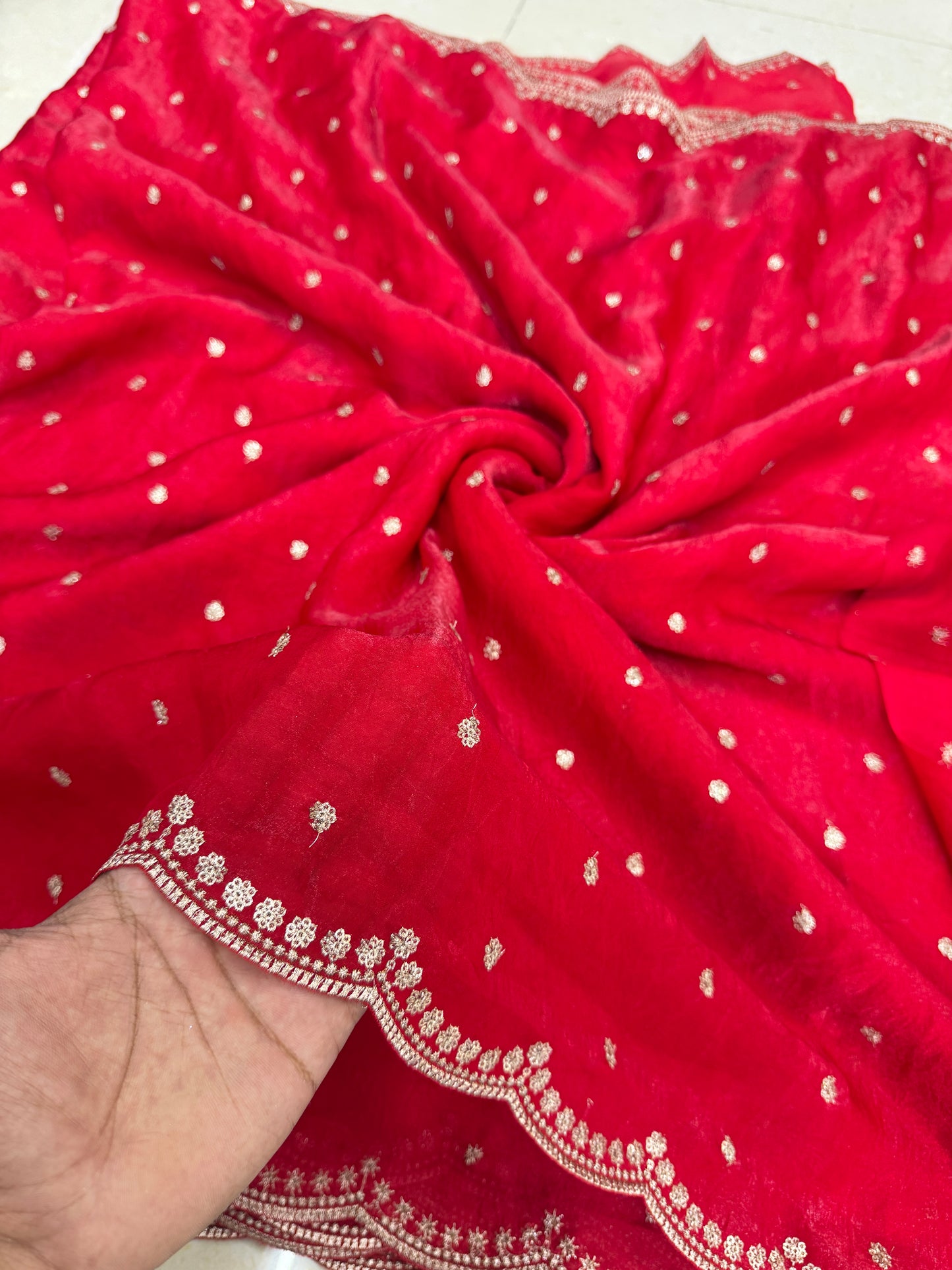 🥻👗Space silk fabrics with 2 side border 44-45 width
