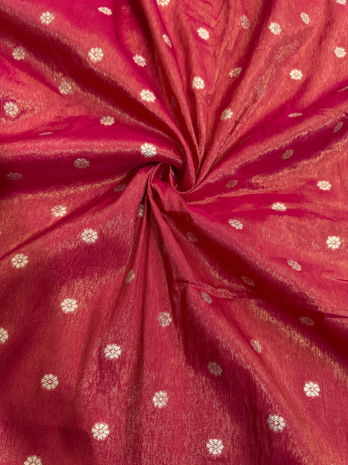 Bordure Paitanick Design avec tissu de 44-45 cm de large, couleur MAROON.