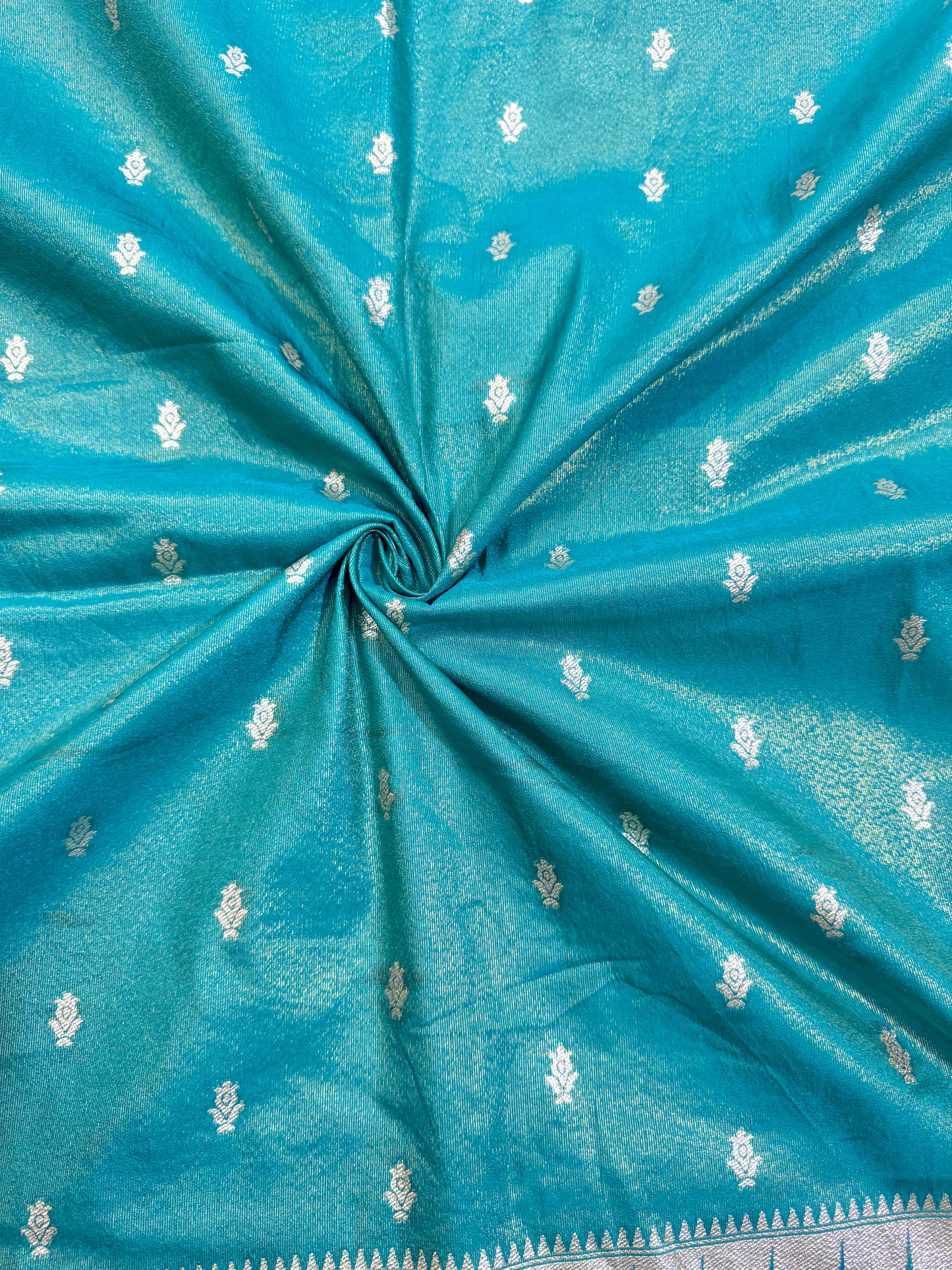 Bordure Paitanick Design sur tissu 44-45 cm de large, BLEU CIEL FONCÉ