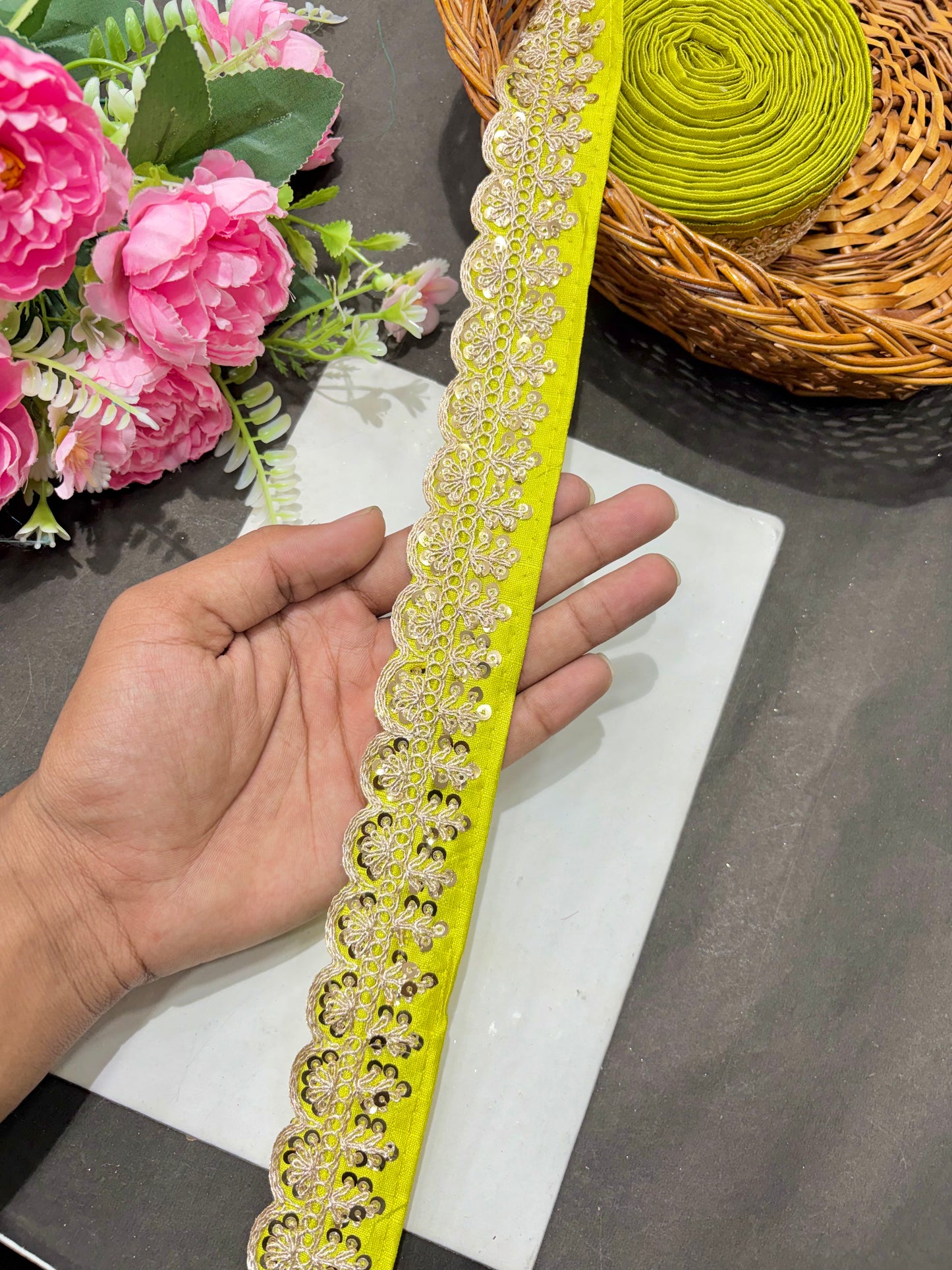 ✨Beautiful 😍Raw silk lace royal zari embroidered lace border 2 inch (pack of 9 meter )