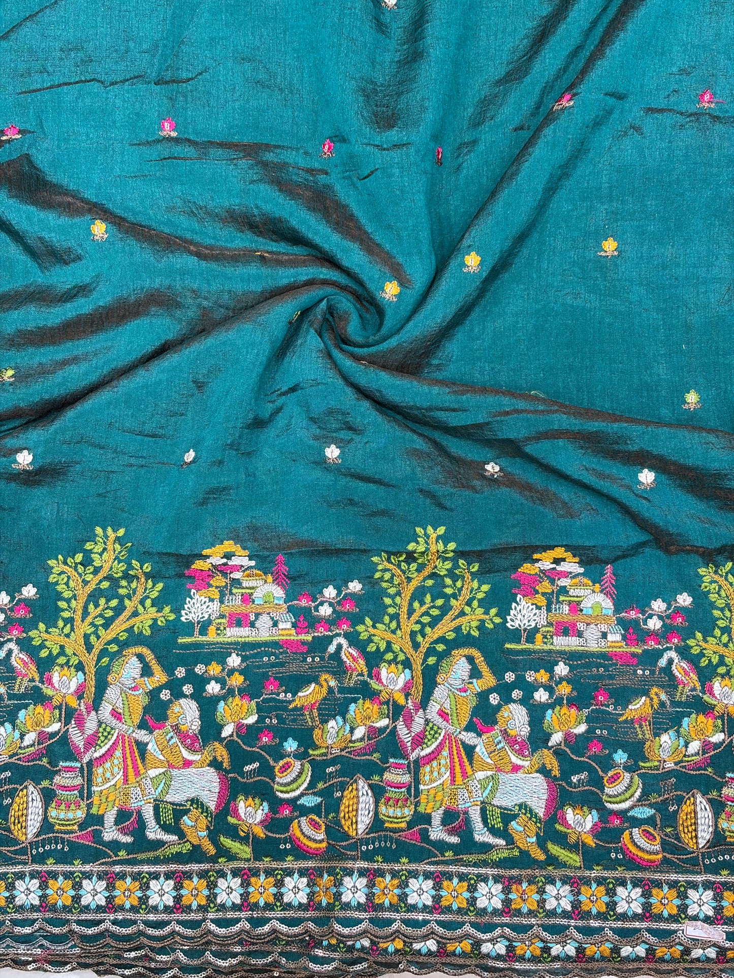 🥰Vichetra Silk 🪡🧵 Embroidery 💃 with Lady 🥹 Design | 44 Inch Width