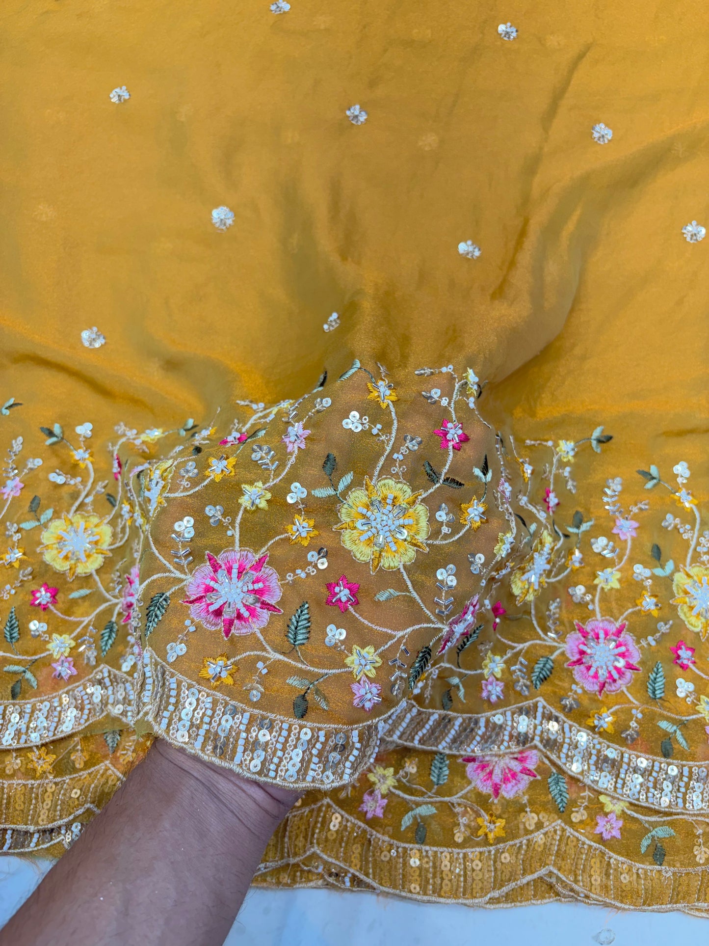 😍🥹Premium Space Silk with Beautiful Multi Colour Embroidery 44-45 inch width 🥻👗