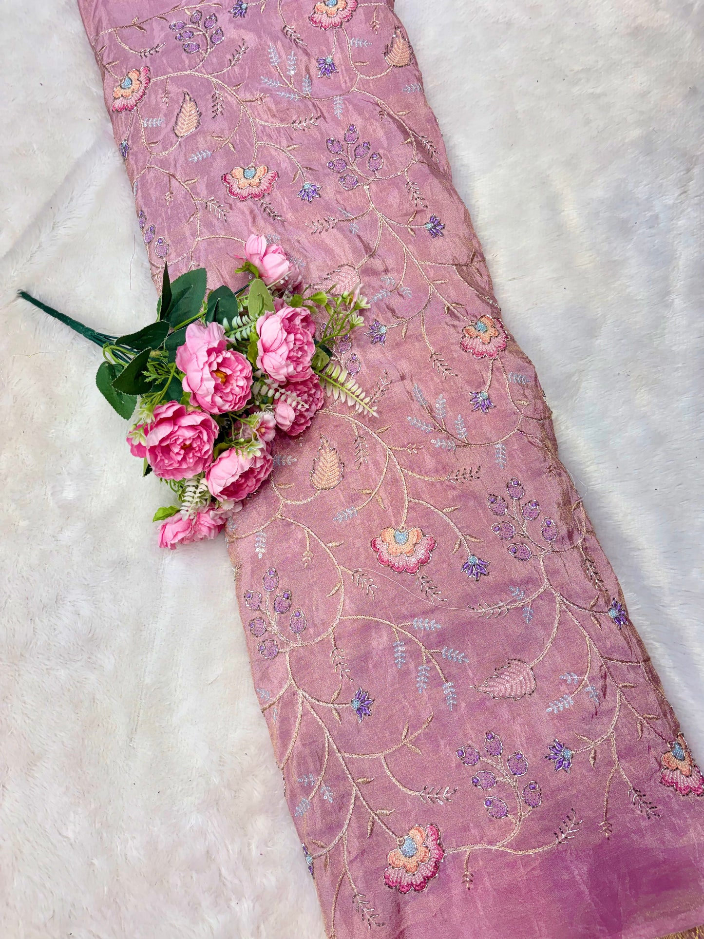 🌸💐Royal premium beats with 🪡🧵 Embroidered Tissue Fabric