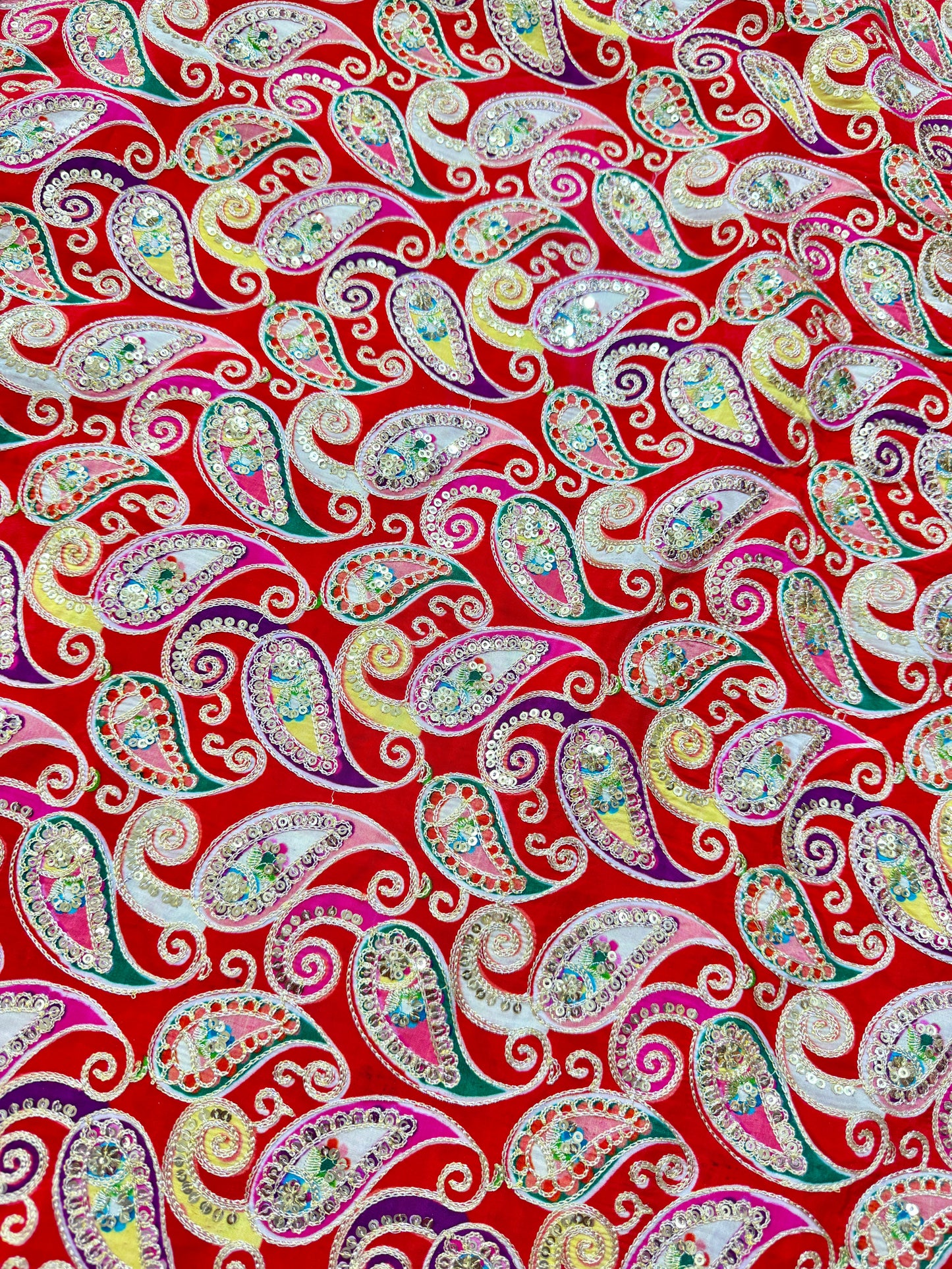 👗LUXURY NATURAL CRAPE FLORAL PRINT EMBROIDERY WITH SEQUINS 44 INCH WIDTH RED