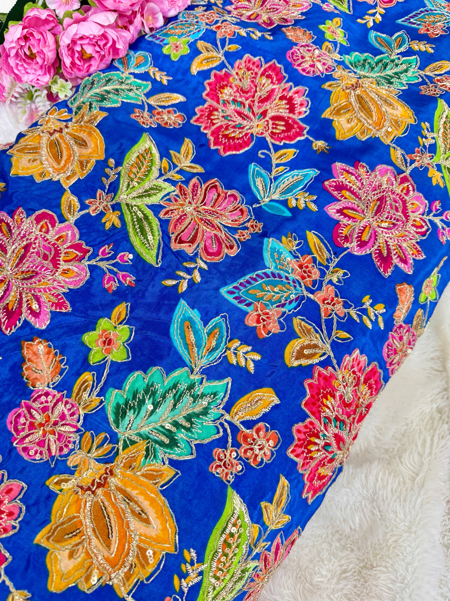 👗LUXURY NATURAL CRAPE FLORAL PRINT EMBROIDERY WITH SEQUINS 44 INCH WIDTH blue