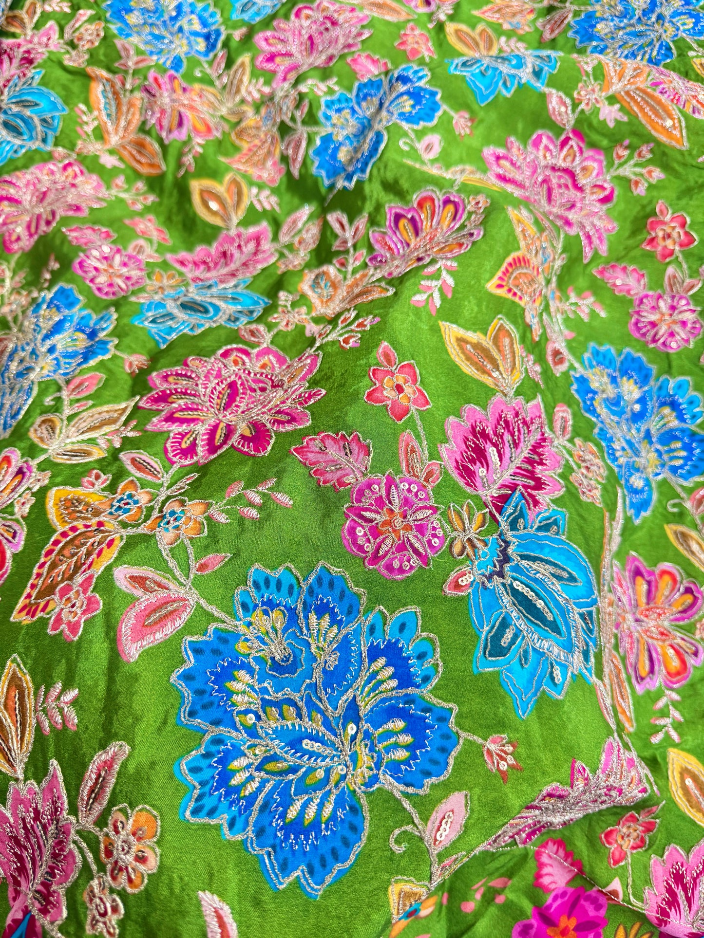 👗LUXURY NATURAL CRAPE FLORAL PRINT EMBROIDERY WITH SEQUINS 44 INCH WIDTH PARROT GREEN