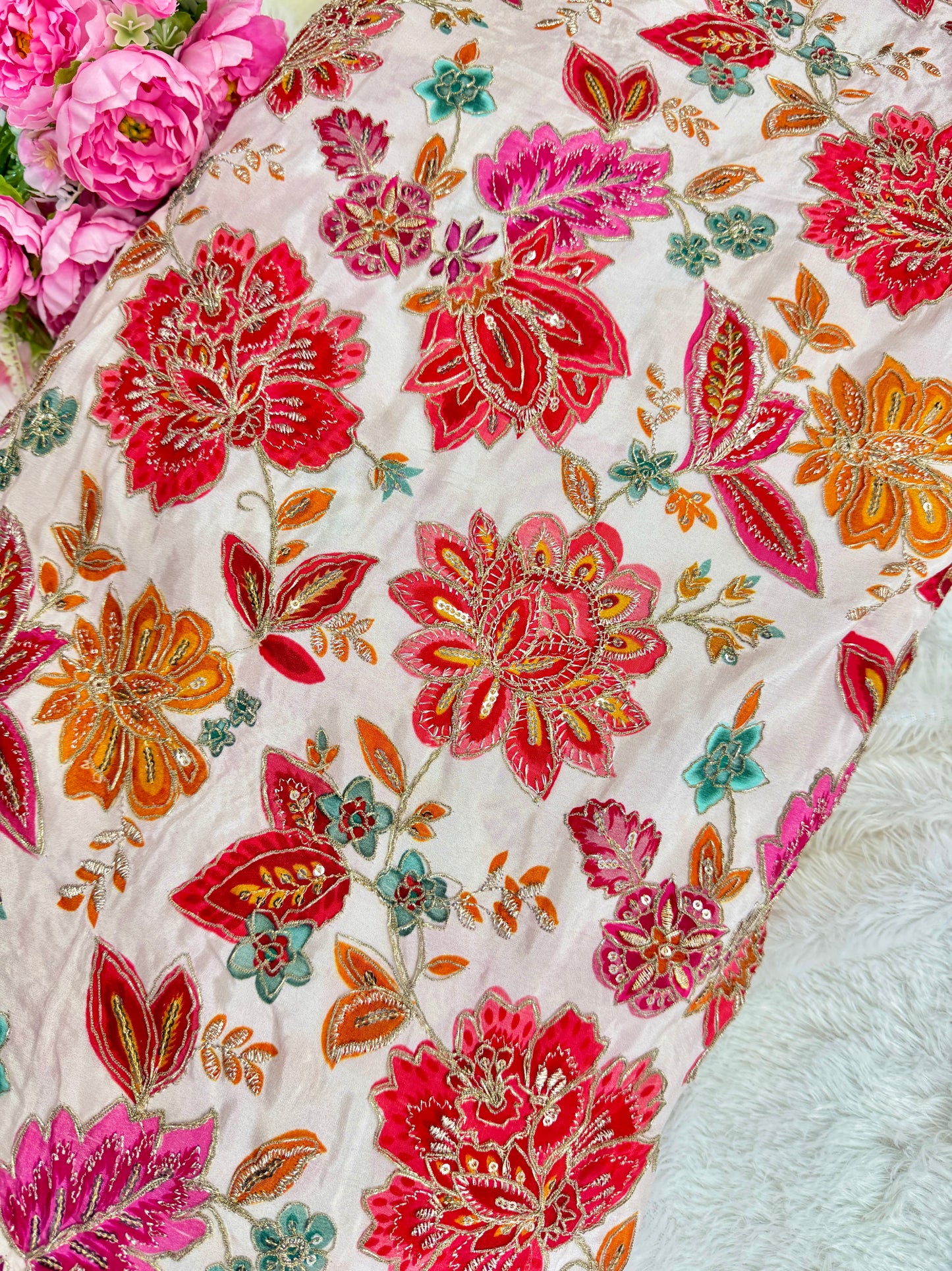 👗LUXURY NATURAL CRAPE FLORAL PRINT EMBROIDERY WITH SEQUINS 44 INCH WIDTH