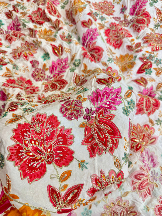 👗LUXURY NATURAL CRAPE FLORAL PRINT EMBROIDERY WITH SEQUINS 44 INCH WIDTH