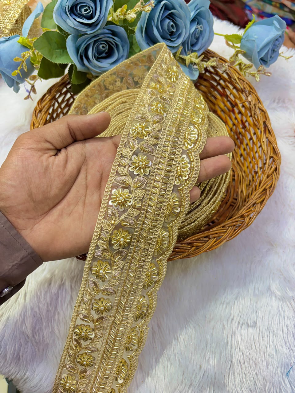 ✨ Premium Golden hand made  Embroidered Zari Lace – Elegant Decorative Border pack of 9 meter golden