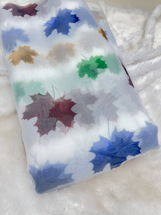 🥰Printed organza fabric 👗features a delicate floral print in a beautiful 🥹 44inch width