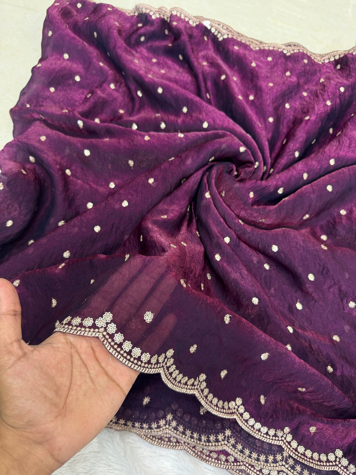 🥻👗Space silk fabrics with 2 side border 44-45 width