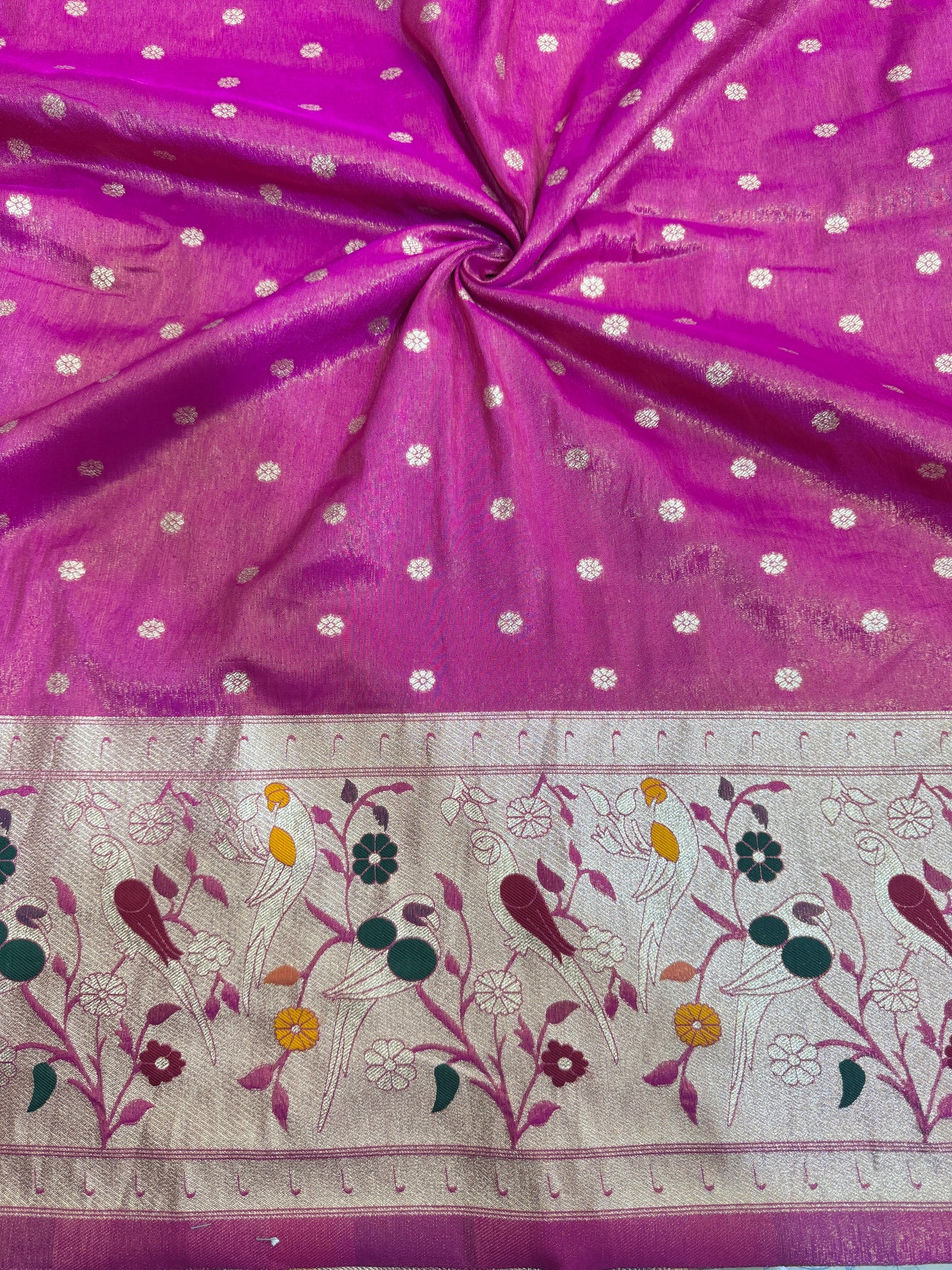 Paitanick Desing border with tissu fabric 44-45 width PURPLE SHADED