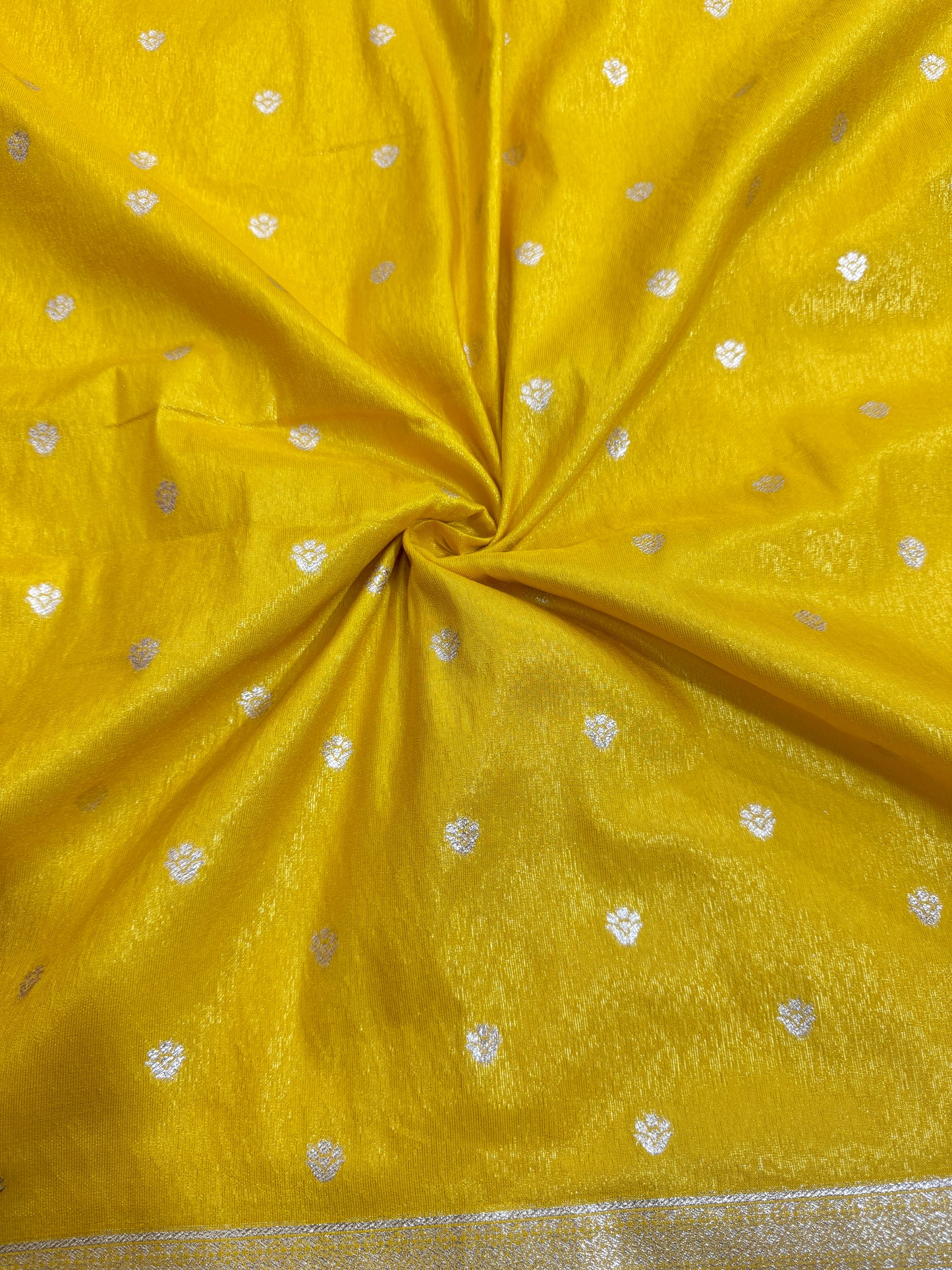 Paitanick Desing border with tissu fabric 44-45 width YELLOW