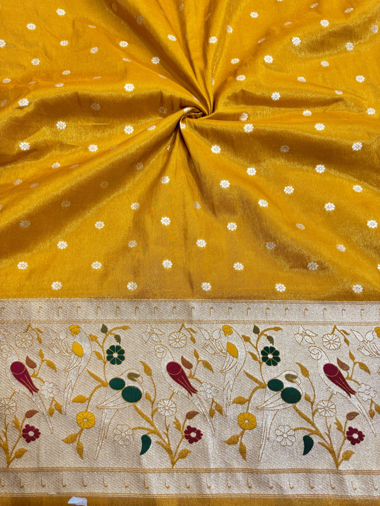 Paitanick Desing border with tissu fabric 44-45 width MUSTAD YELLOW