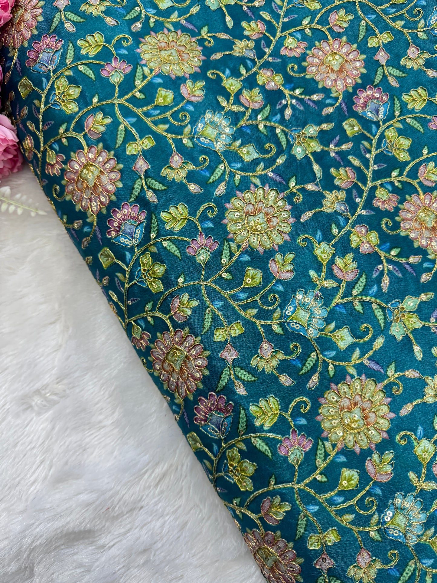 Pure 🌸Chinon fabric 👗with embroidery 44inch width