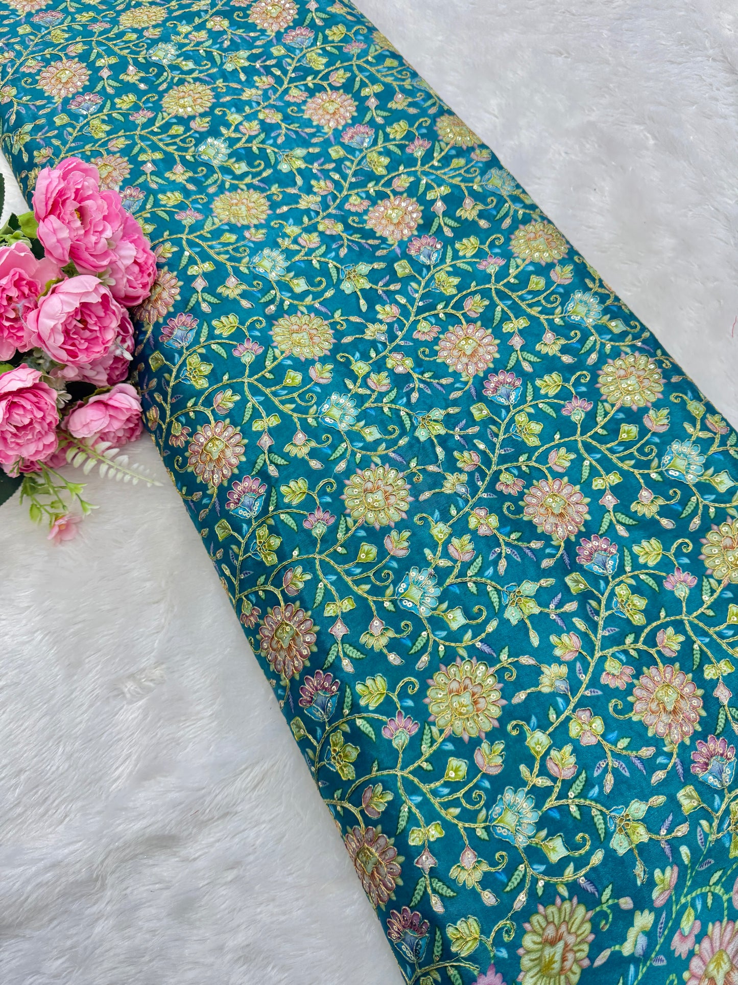 Pure 🌸Chinon fabric 👗with embroidery 44inch width