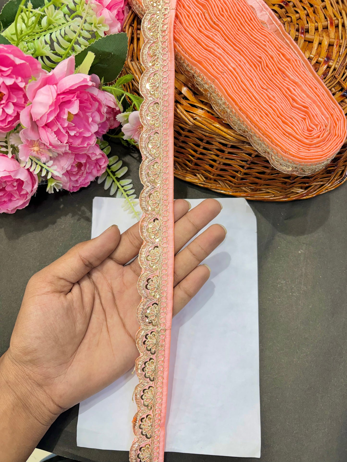 ✨Beautiful 😍Raw silk lace royal zari embroidered lace border 1inch (pack of 9 meter )