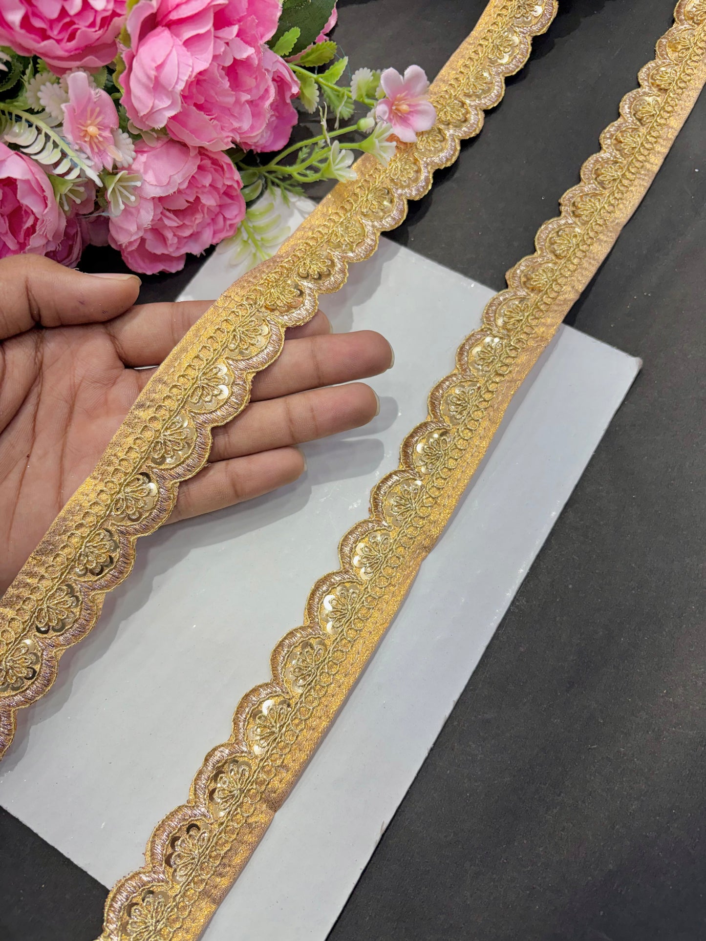 ✨Beautiful 😍Raw silk lace royal zari embroidered lace border 1inch (pack of 9 meter )