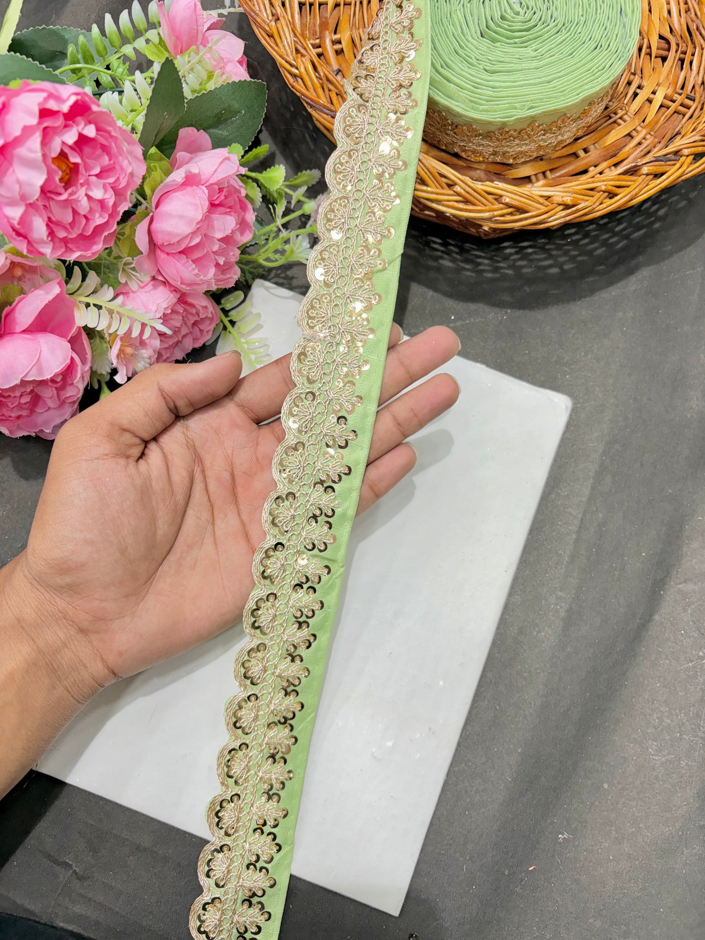 ✨Beautiful 😍Raw silk lace royal zari embroidered lace border 2 inch (pack of 9 meter )