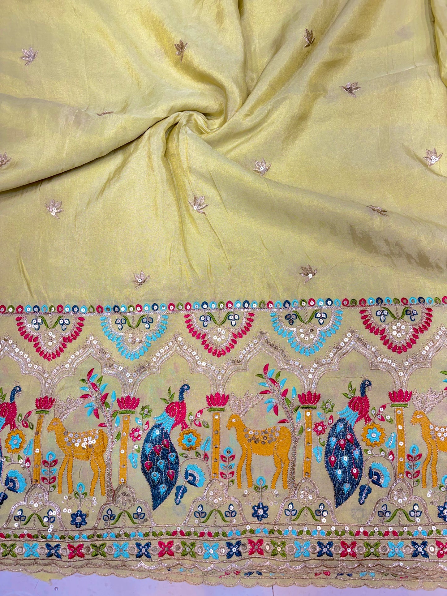 🥹💕Pure Tissue with 🦚 Embroidery 🪡 | 44 Inch Width