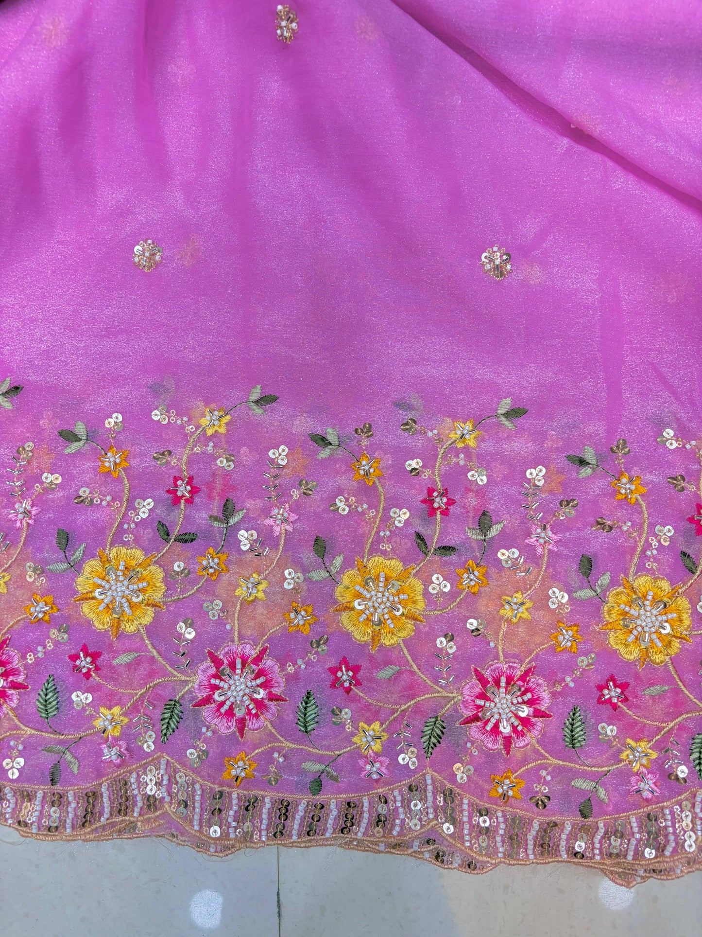 😍🥹Premium Space Silk with Beautiful Multi Colour Embroidery 44-45 inch width 🥻👗