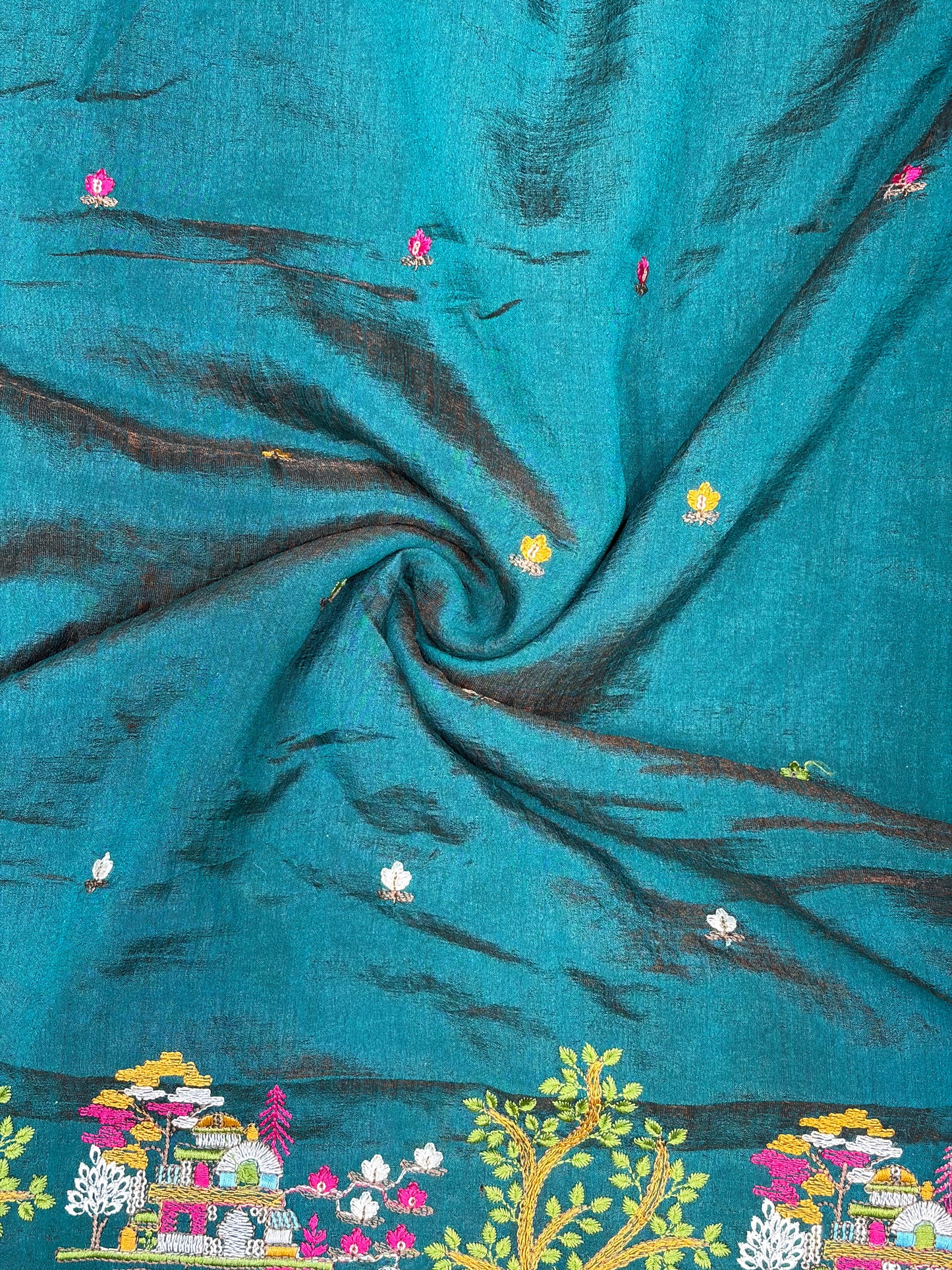 🥰Vichetra Silk 🪡🧵 Embroidery 💃 with Lady 🥹 Design | 44 Inch Width