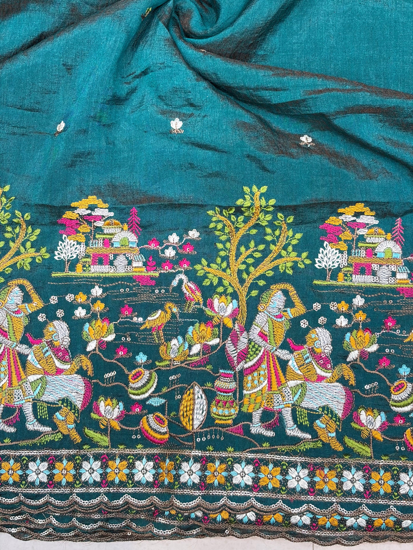 🥰Vichetra Silk 🪡🧵 Embroidery 💃 with Lady 🥹 Design | 44 Inch Width