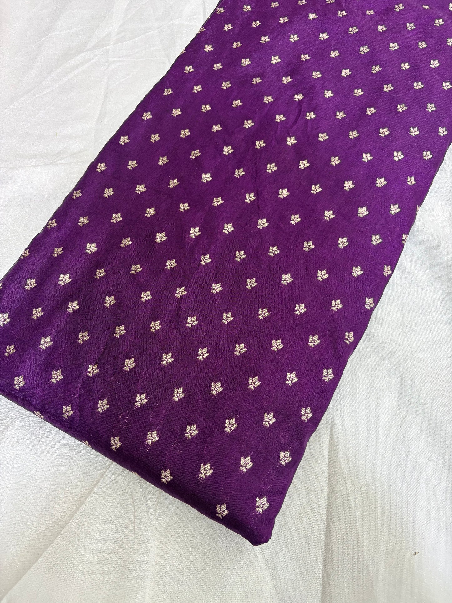 Royal 100% pure banarari Zari Leaf Weave fabrics 44inch width purple