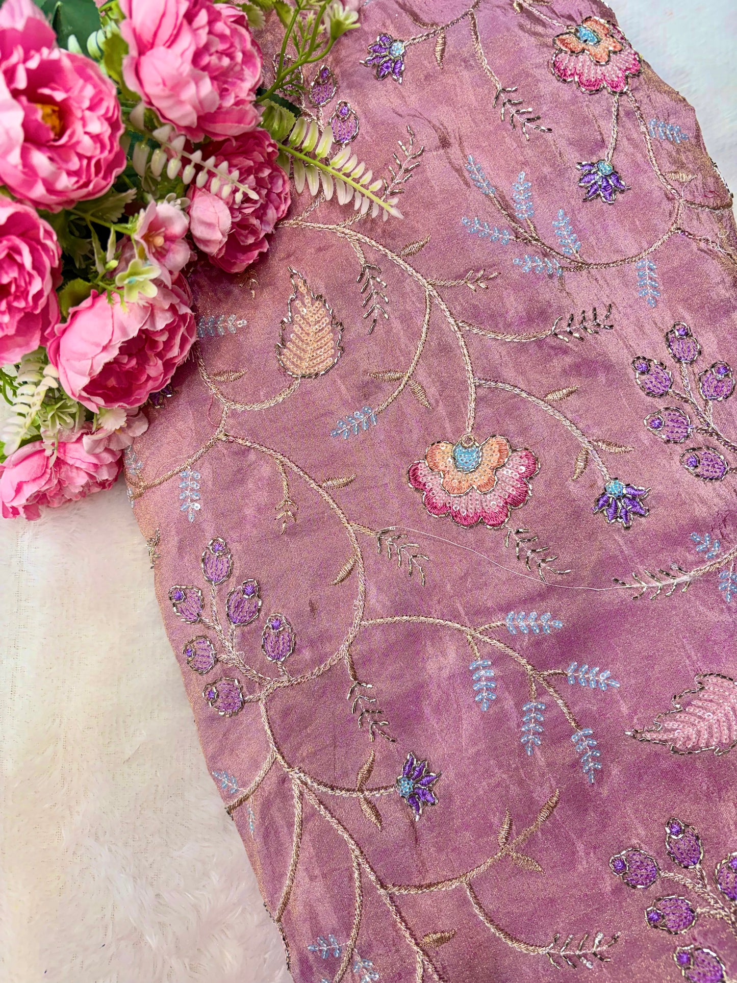 🌸💐Royal premium beats with 🪡🧵 Embroidered Tissue Fabric