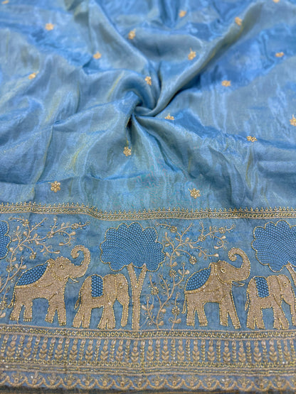 tissu with Golden Zari Elephant Border & Floral beats Weave 44-45width