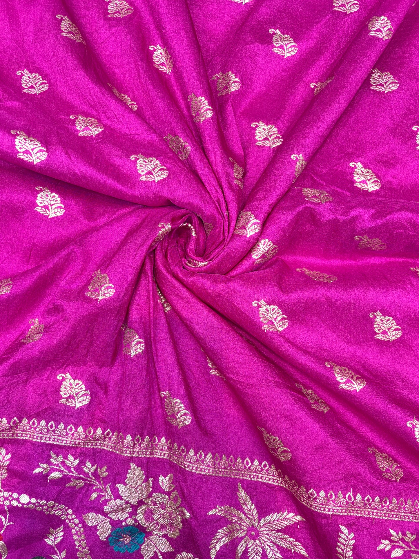 Paitanick 🥰Banarasi Silk Fabric with Embroidery Border 44-45 inch width😍 meter wise
