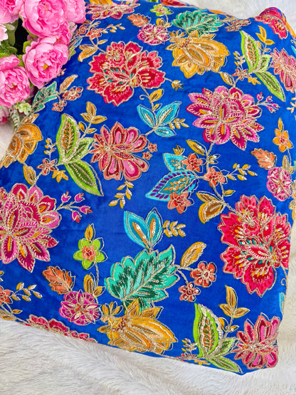 👗نسيج كريب فاخر طبيعي مطبوع بنقشة زهور مطرزة مع ترتر، عرض 44 بوصة، أزرق