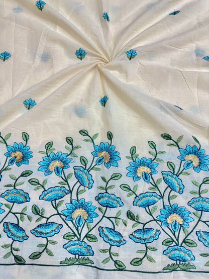 Tissu en coton Kora avec magnifique broderie 🧵 au bord, motif floral 💐🌸, largeur 44-45 (teintable) ✅