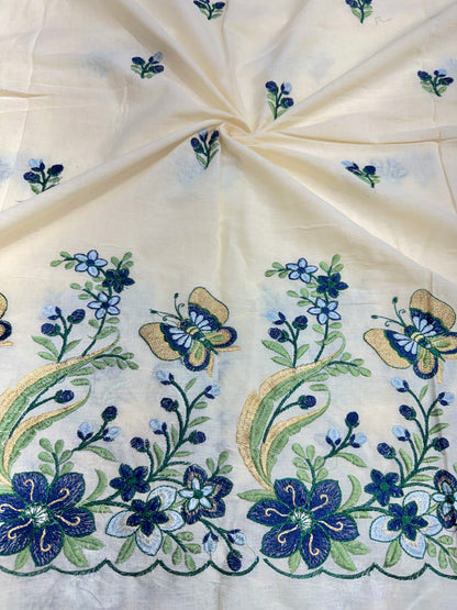 Tissu en coton Kora avec une magnifique broderie 🧵 au bord, motif floral 💐🌸, largeur 44-45 (teintable) ✅