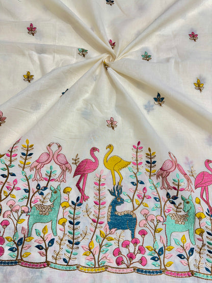Tissu en coton Kora avec magnifique broderie 🧵 au bord, motif floral 💐🌸, largeur 44-45 (teintable) ✅
