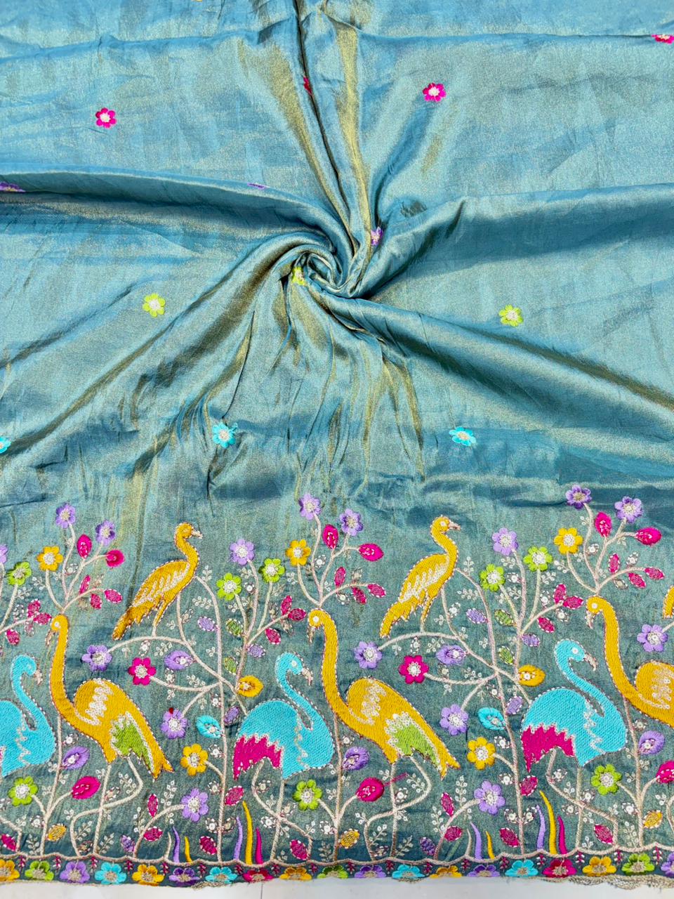 Premium🥻 Viscouse tissue👗 border fabrics beats work beautiful  design width 44