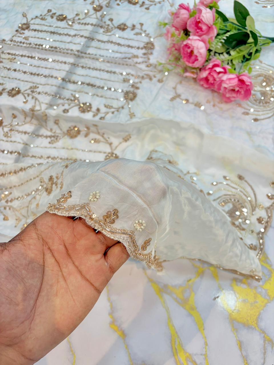 💓Celestial Heritage Dupatta 100% Premium Natural Crepe a silky-smooth touch 2.75 metrr 4 side border heavy work
