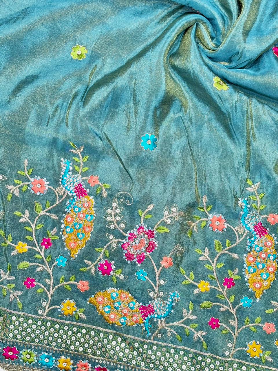 Premium🥻 Viscouse tissue👗 border fabrics beats work beautiful  design width 44
