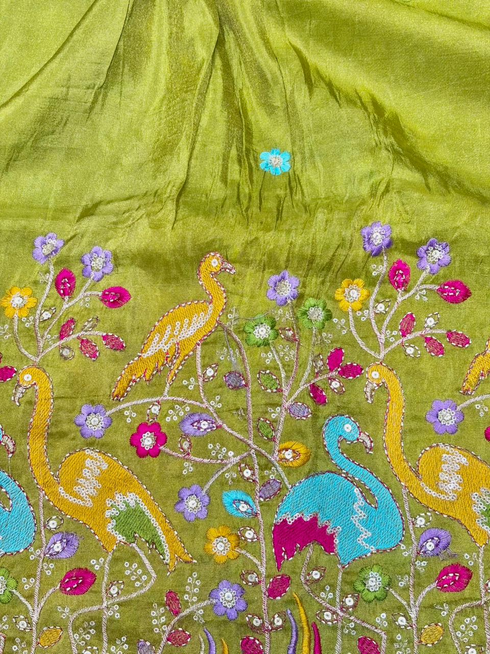 Premium🥻 Viscouse tissue👗 border fabrics beats work beautiful  design width 44